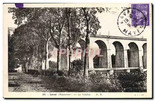 Ansichtskarte AK Laval Le Viaduc