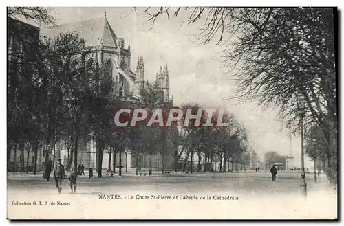 Ansichtskarte AK Nantes Le Cours St Pierre Et I&#39Abside De La Cathedrale