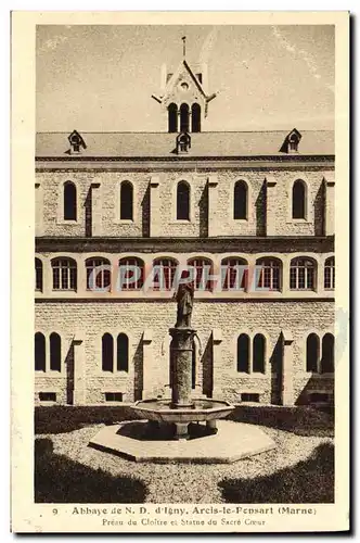 Cartes postales Abbaye De ND D&#39Igny Arcis Le Ponsart Preau du cloitre et statue du Sacre Coeur