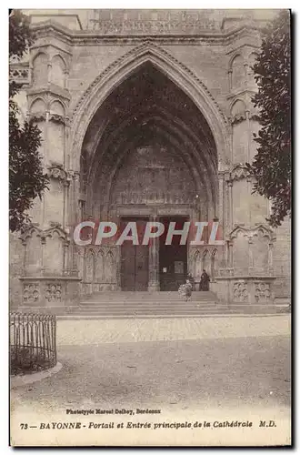 Cartes postales Bayonne Portail Et Entree Principale De La Cathedrale