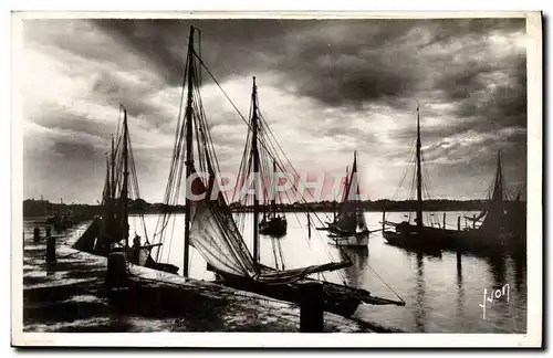 Cartes postales moderne Royan Le Port un Soir d'Orage Bateaux
