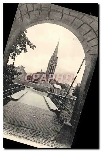 Ansichtskarte AK Caen Le clocher de St Pierre vu de la porte du chateau