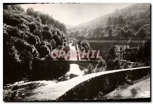 Moderne Karte Les Fades Vue Sur la Cascade et le Barrage de la Sioule