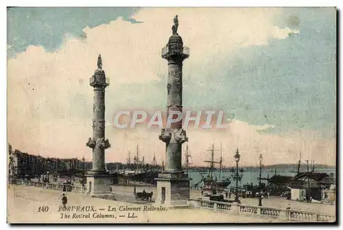 Cartes postales Bordeaux Les colonnes rostrales