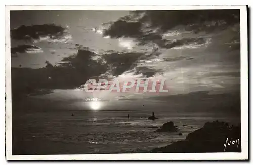 Ansichtskarte AK Pointe Du Raz Coucher De Soleil Surr L&#39ile De Sein