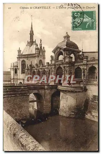 Ansichtskarte AK Chateau De Chantilly L&#39Entree Principale Et La Cathedrale