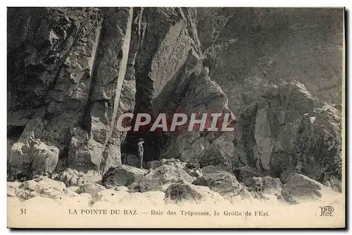 Ansichtskarte AK Pointe Du Raz Baie des Trepasses La grotte de l&#39Est