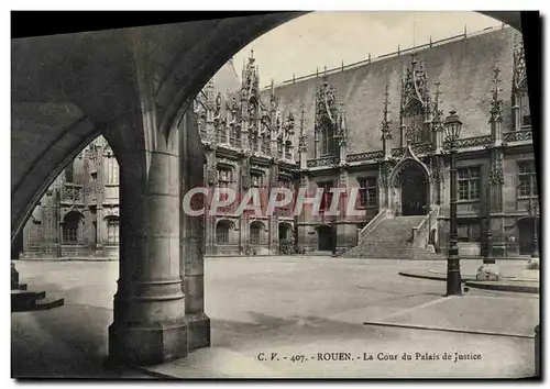 Ansichtskarte AK Rouen La Cour Du Palais De Justice