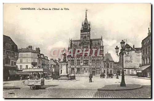 Cartes postales Compiegne La Place de L&#39Hotel de Ville