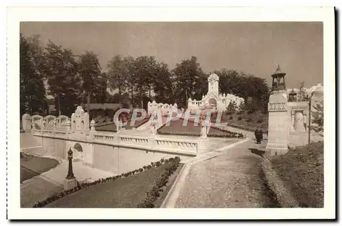 Ansichtskarte AK La Basilique De Lisieux Le chemin de Croix exterieur Vue generale