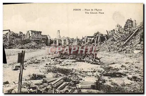 Cartes postales Pinon Place De l'Eglise Militaria