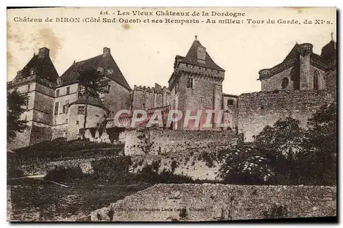 Cartes postales Chateau De Biron Et Ses Remparts Au milieu Tour de Garde