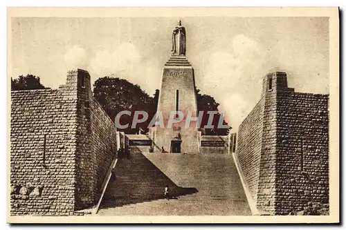 Ansichtskarte AK Verdun Monument A La Victoire