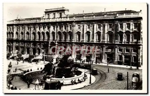 Cartes postales moderne Lyon La Place des Terreaux Et Le Palais Des Arts