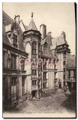 Cartes postales Bourges Cour du Palais Jacques Coeur