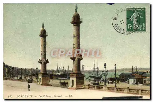 Cartes postales Bordeaux Les Colonnes Rostrales