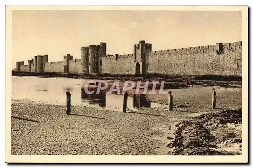 Cartes postales Aigues Mortes Les Remparts