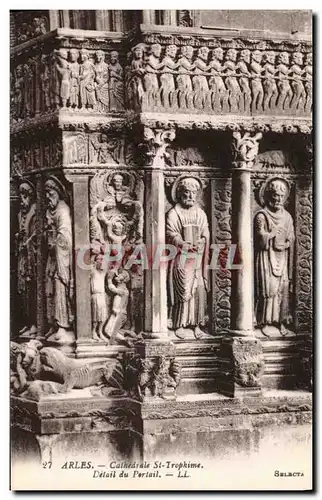 Cartes postales Arles Cathedrale St Trophime Detail du portail