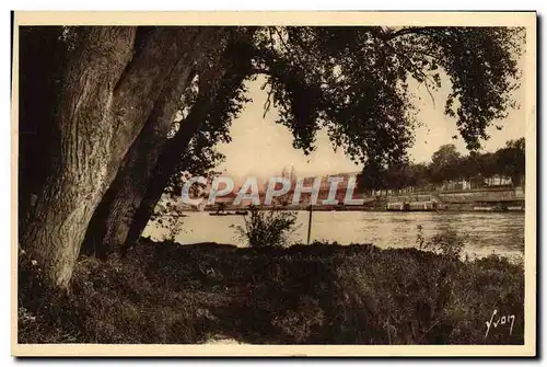 Cartes postales Tours Bords de la Loire la cathedrale et pont de pierre