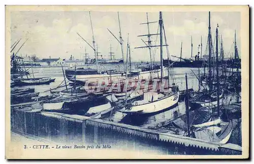 Cartes postales Bateau de peche Cette Le vieux bassin pris du Mole