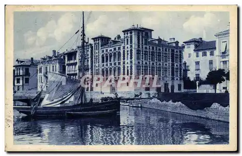 Cartes postales Bateau de peche Saint Jean de Luz La maison de l'Infante