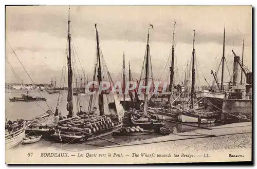 Ansichtskarte AK Bateau de peche Bordeaux Les quais vers le pont