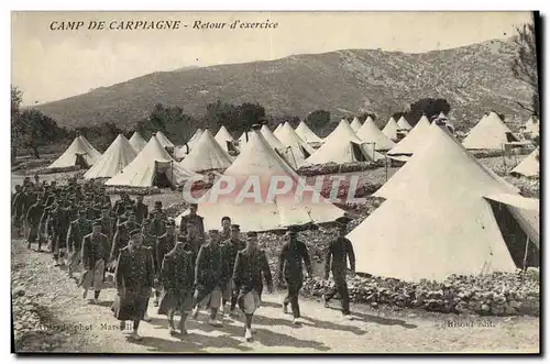 Ansichtskarte AK Militaria Camp de Carpiagne Retour d&#39exercice