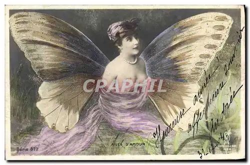 Ansichtskarte AK Surrealisme Femme Papillon Ailes d&#39amour