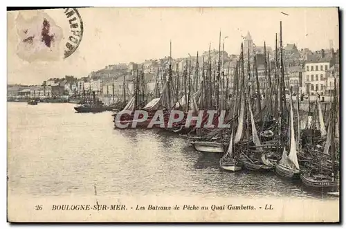 Ansichtskarte AK Bateau de peche Boulogne sur Mer Les bateaux de peche au quai Gambetta