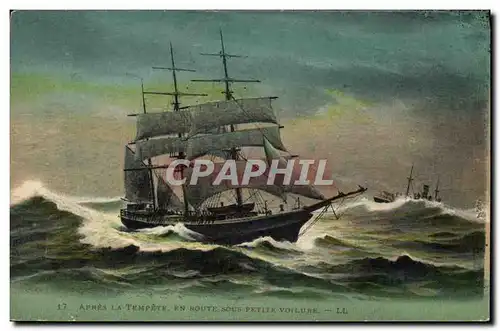 Cartes postales Bateau Apres la tempete En route sous petite voilure