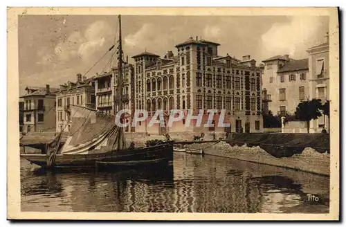Cartes postales Bateau de peche Saint Jean de Luz La maison de l'Infante