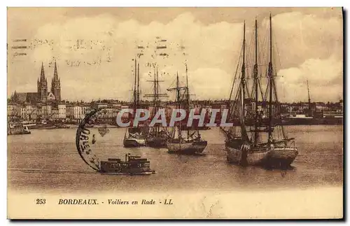 Cartes postales Bateau de peche Bordeaux Voiliers en rade