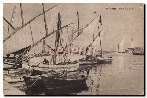 Cartes postales Bateau de peche Cette Un coin du bassin