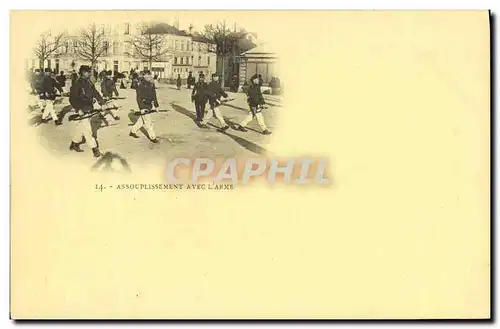 Cartes postales Militaria Assouplissement avec l&#39arme