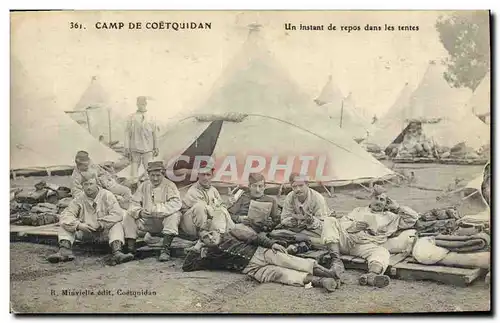 Ansichtskarte AK Militaria Camp de Coetquidan Un instant de repos dans les tentes