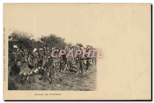 Cartes postales Militaria Formez les faisceaux