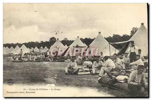 Ansichtskarte AK Militaria Camp de Chalons La soupe