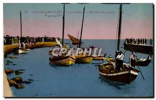 Cartes postales Bateau de peche Palavas les Flots Les jetees Entree du canal