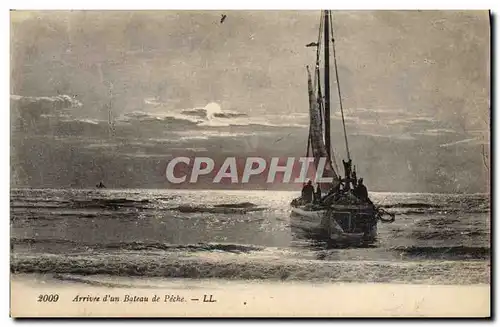 Cartes postales Arrivee d&#39un bateau de peche