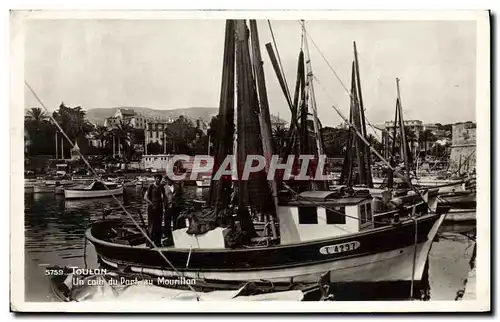 Cartes postales Bateau de peche Toulon Un coin du port du Mourillon