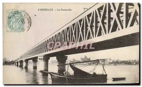 Cartes postales Bateau de peche Bordeaux La passerelle