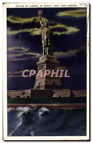 Cartes postales Statue de la Liberte Statue of liberty at night New York Harbour