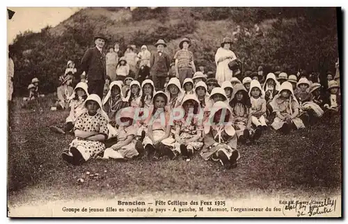 Cartes postales Brancion Fete celtique des Feux 1925 Groupe de jeunes filles