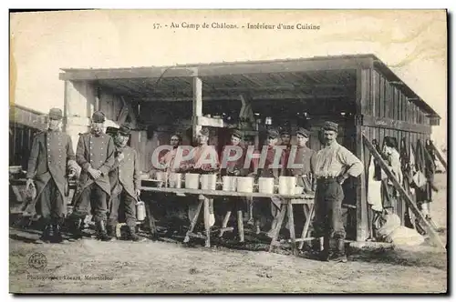 Ansichtskarte AK Militaria Au camp de Cahlons Interieur d&#39une cuisine