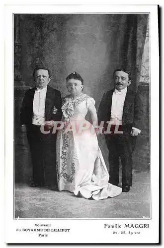 Cartes postales Nains Royaume de Lilliput Famille Maggri Paris