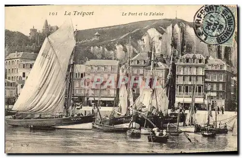 Ansichtskarte AK Bateau de Peche Le Treport Le port et la falaise
