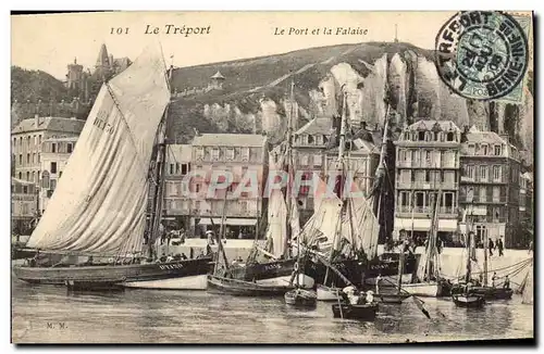 Cartes postales Bateau de Peche Le Treport Le port et la falaise