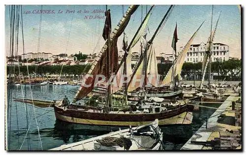 Ansichtskarte AK Bateau de Peche Cannes Le port et les allees