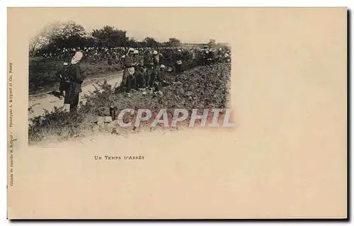 Cartes postales Fantaisie Militaria Un temps d&#39arret