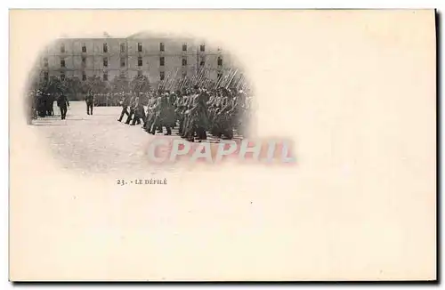 Cartes postales Fantaisie Militaria Le defile